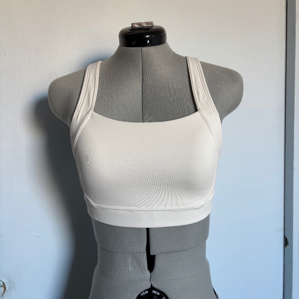 Old Navy White Square-Neck Supportive Sports Bra